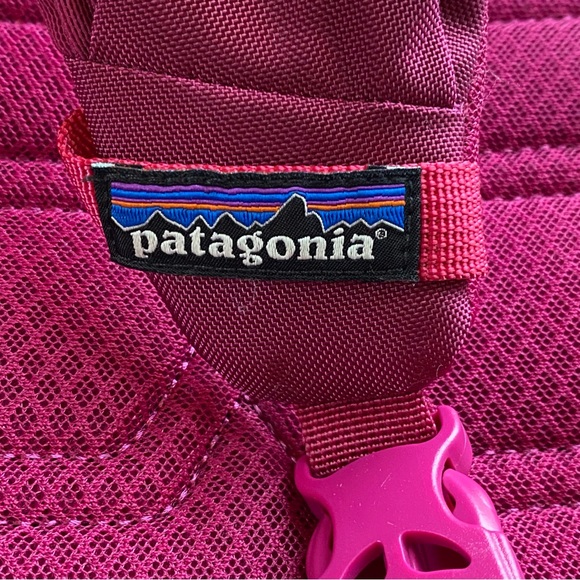 NWOT Patagonia Mulberry Atom Sling 8L Bag - Picture 12 of 16